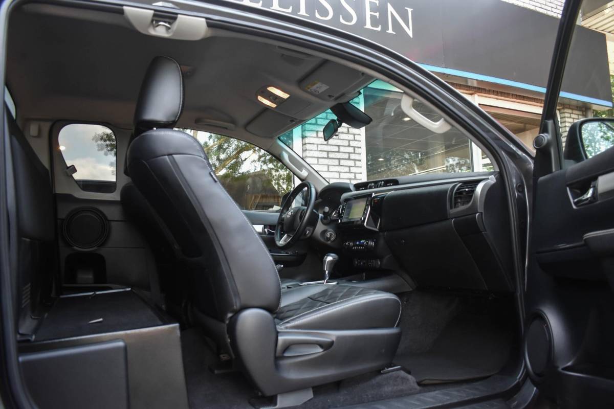 Toyota Hilux Toyota HiLux 2.4 D-4D Xtra Cab Professional Trekhaak NL Auto Le