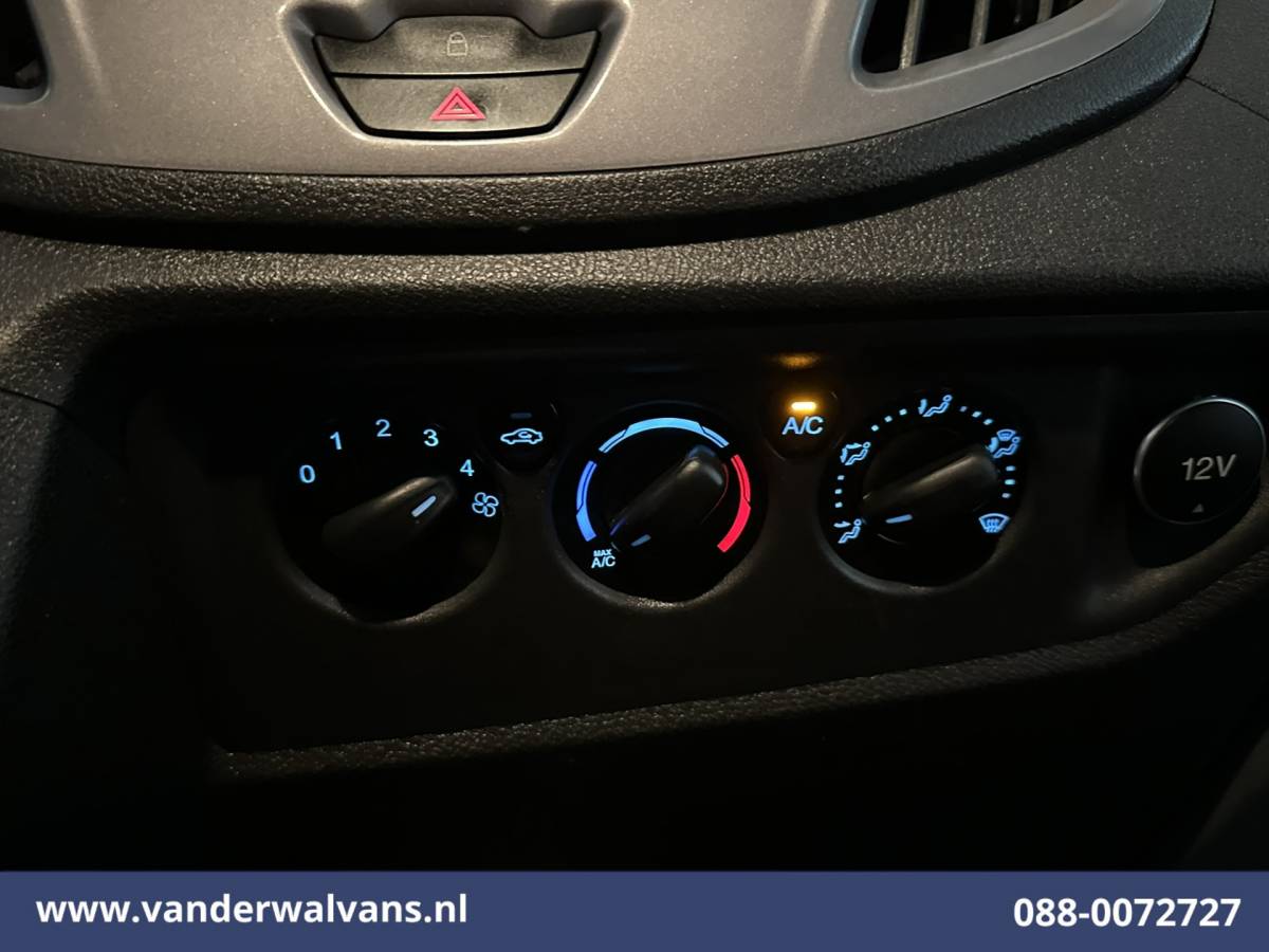 Ford Transit Ford Transit 2.2 TDCI L4H3 Airco | Camera | Navigatie | Cruisecontrol | Parkeersensoren 2800kg trekvermogen, Bijrijdersbank