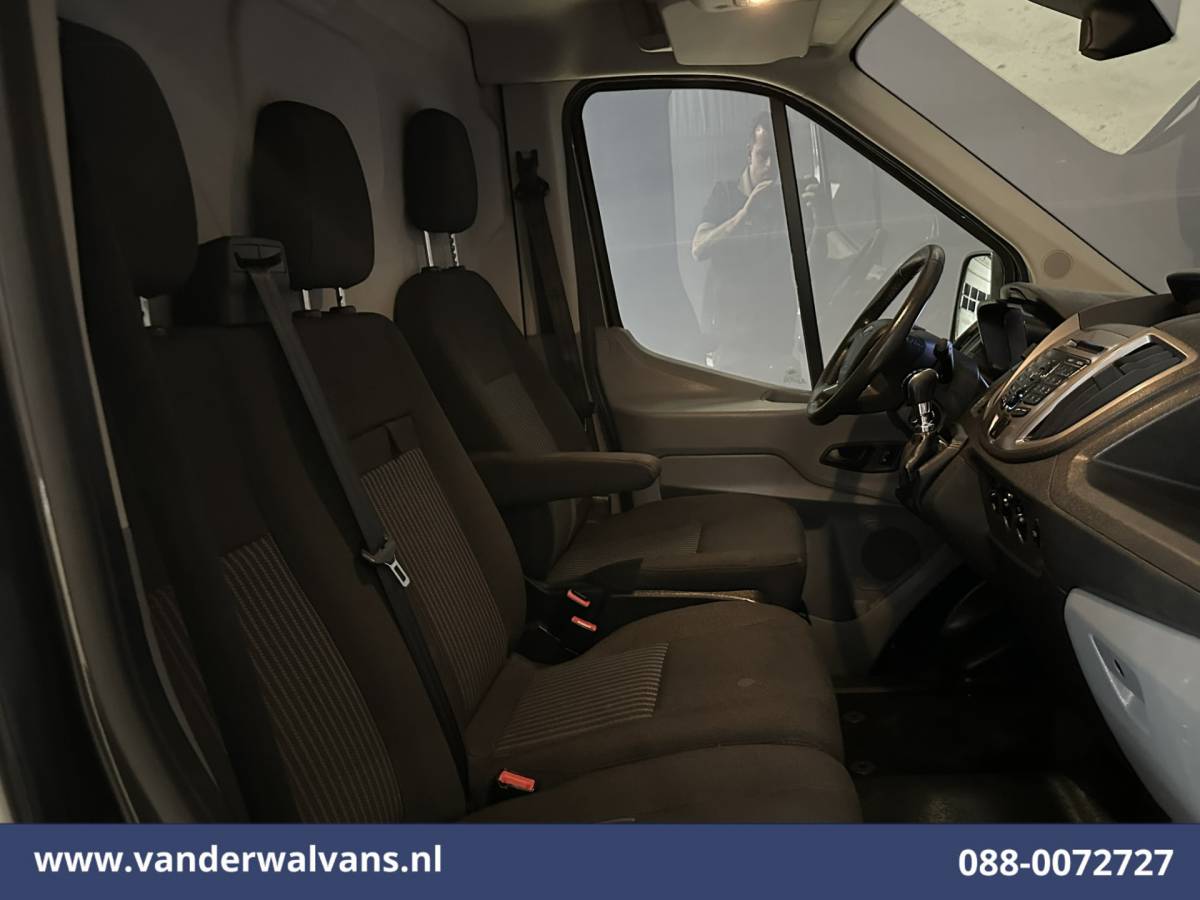 Ford Transit Ford Transit 2.2 TDCI L4H3 Airco | Camera | Navigatie | Cruisecontrol | Parkeersensoren 2800kg trekvermogen, Bijrijdersbank