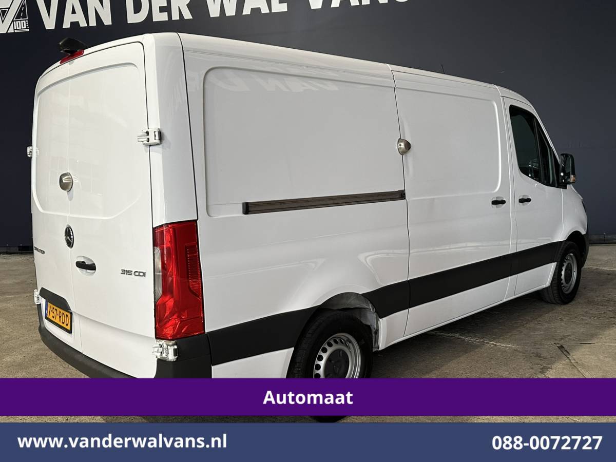 Mercedes-Benz Sprinter Mercedes-Benz Sprinter 315 CDI 150pk 9G-Tronic Automaat L2H1 Euro6 Airco | Camera | Navigatie | Apple Carplay Android Auto, Bijrijdersbank