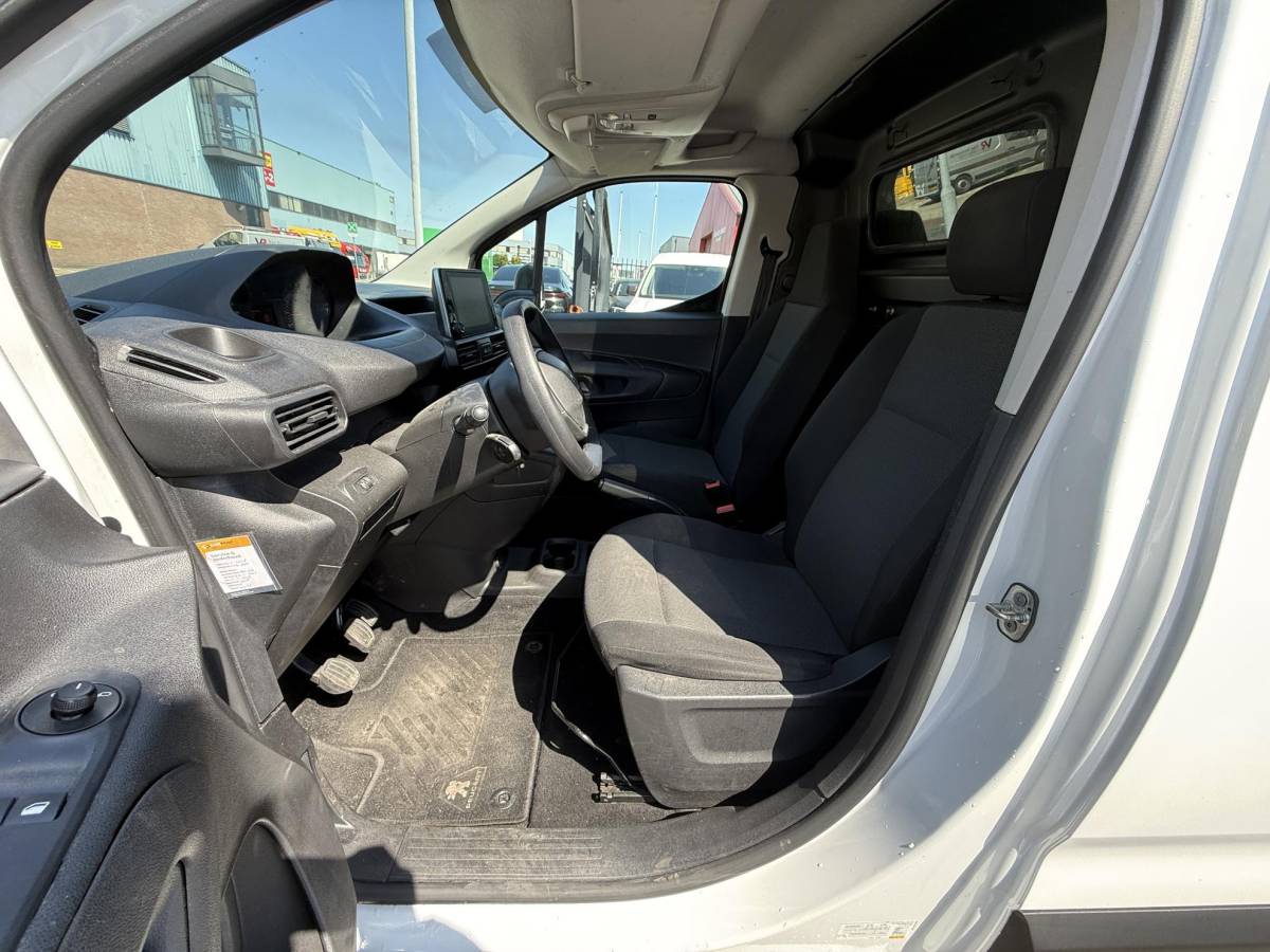 Peugeot Partner Peugeot Partner 1.5 BlueHDI Pro