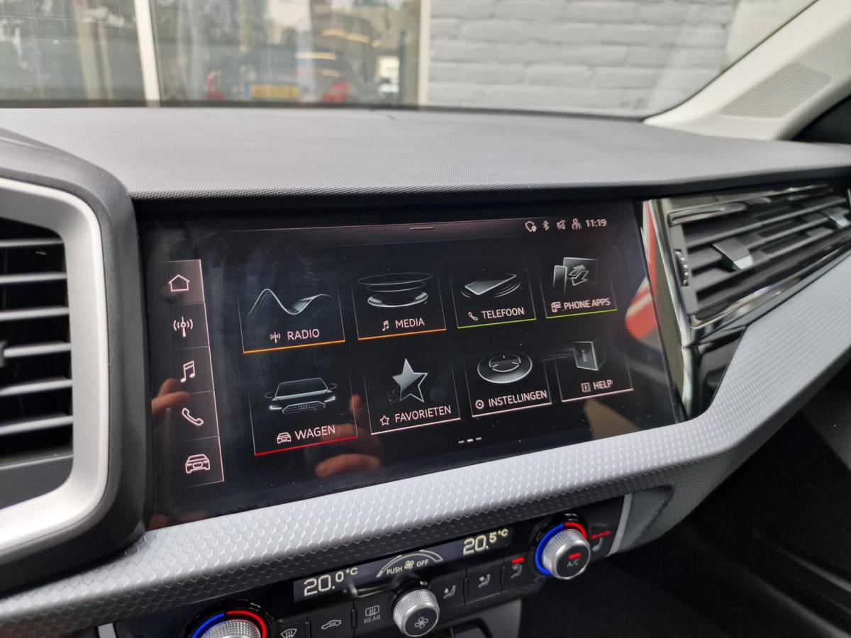 Audi A1 Audi A1 allstreet 30 TFSI Advanced edition|Automaat|21.682KM|ACC|Clima|Carplay|17-inch|