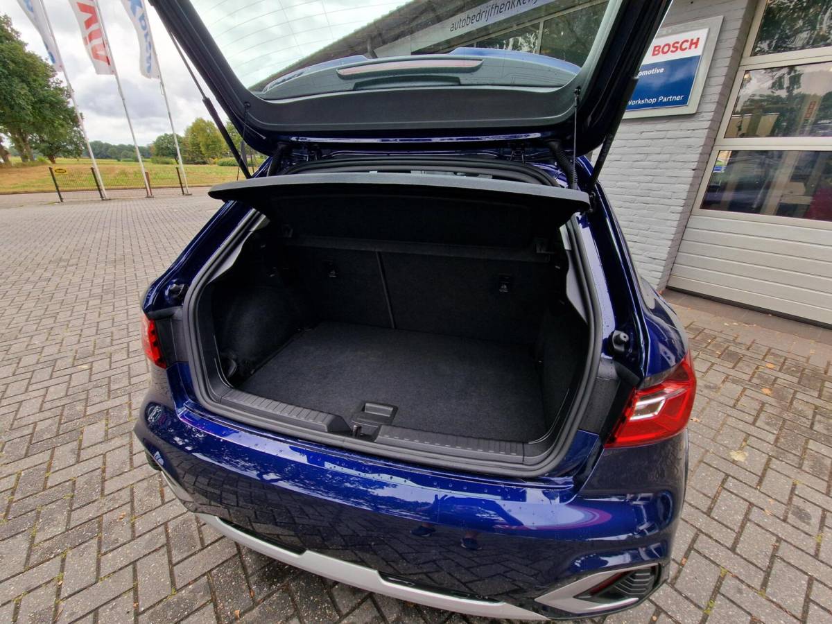 Audi A1 Audi A1 allstreet 30 TFSI Advanced edition|Automaat|21.682KM|ACC|Clima|Carplay|17-inch|