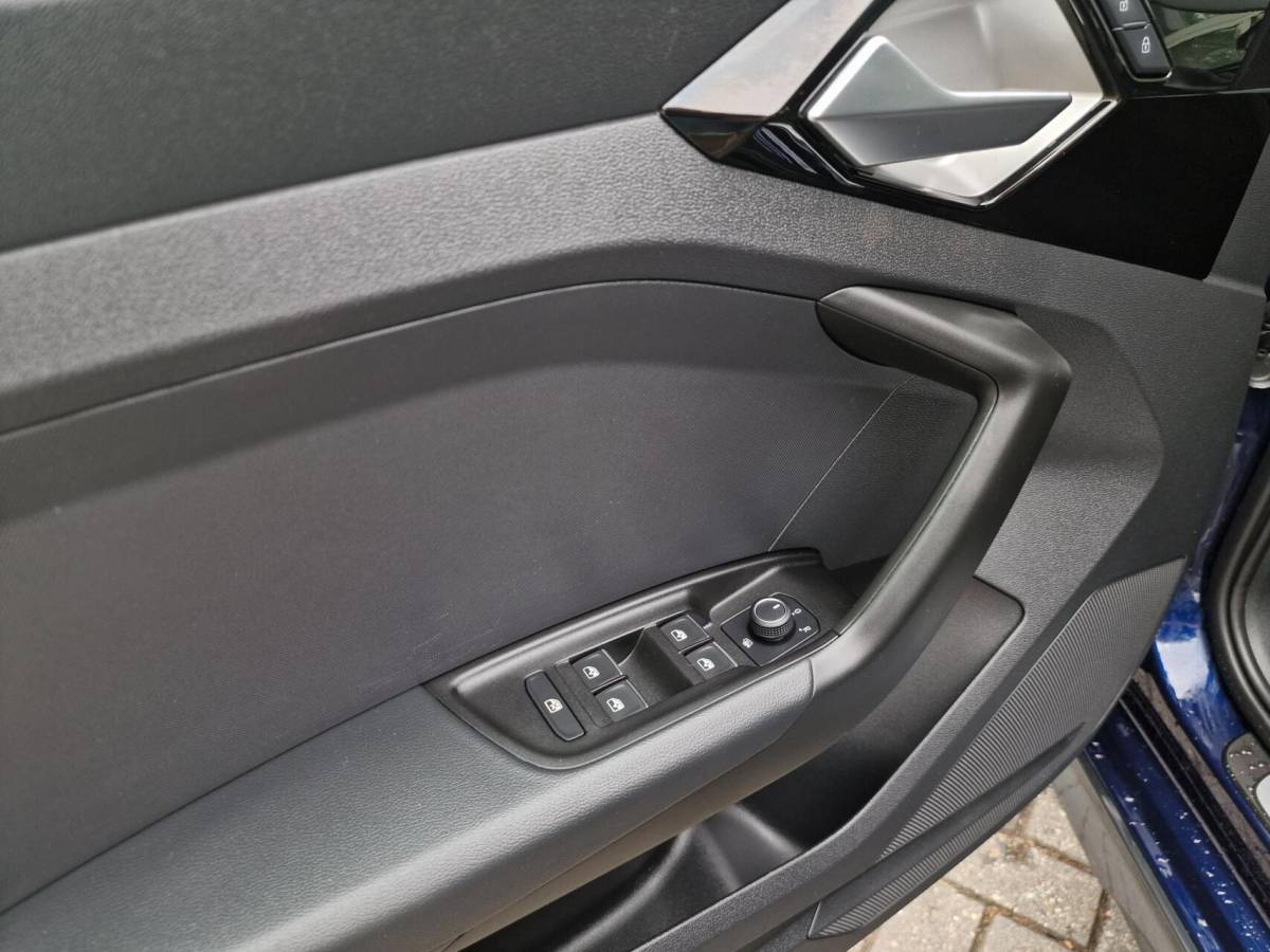 Audi A1 Audi A1 allstreet 30 TFSI Advanced edition|Automaat|21.682KM|ACC|Clima|Carplay|17-inch|