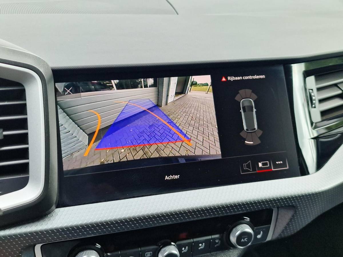 Audi A1 Audi A1 allstreet 30 TFSI Advanced edition|Automaat|21.682KM|ACC|Clima|Carplay|17-inch|