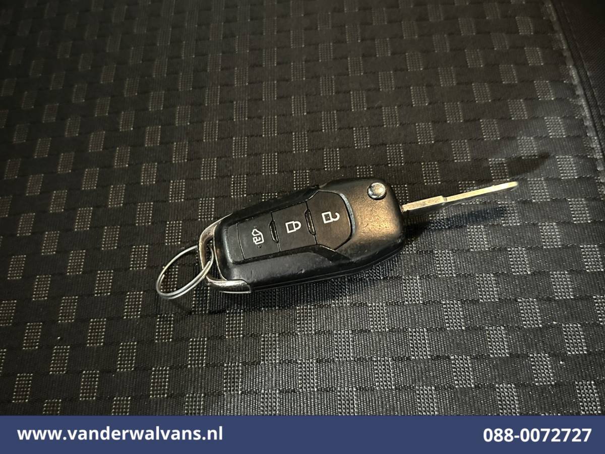 Ford Transit Connect Ford Transit Connect 1.5 EcoBlue L1H1 Euro6 Airco | Navigatie | Camera | Apple Carplay | Verwarmde voorruit Parkeersensoren