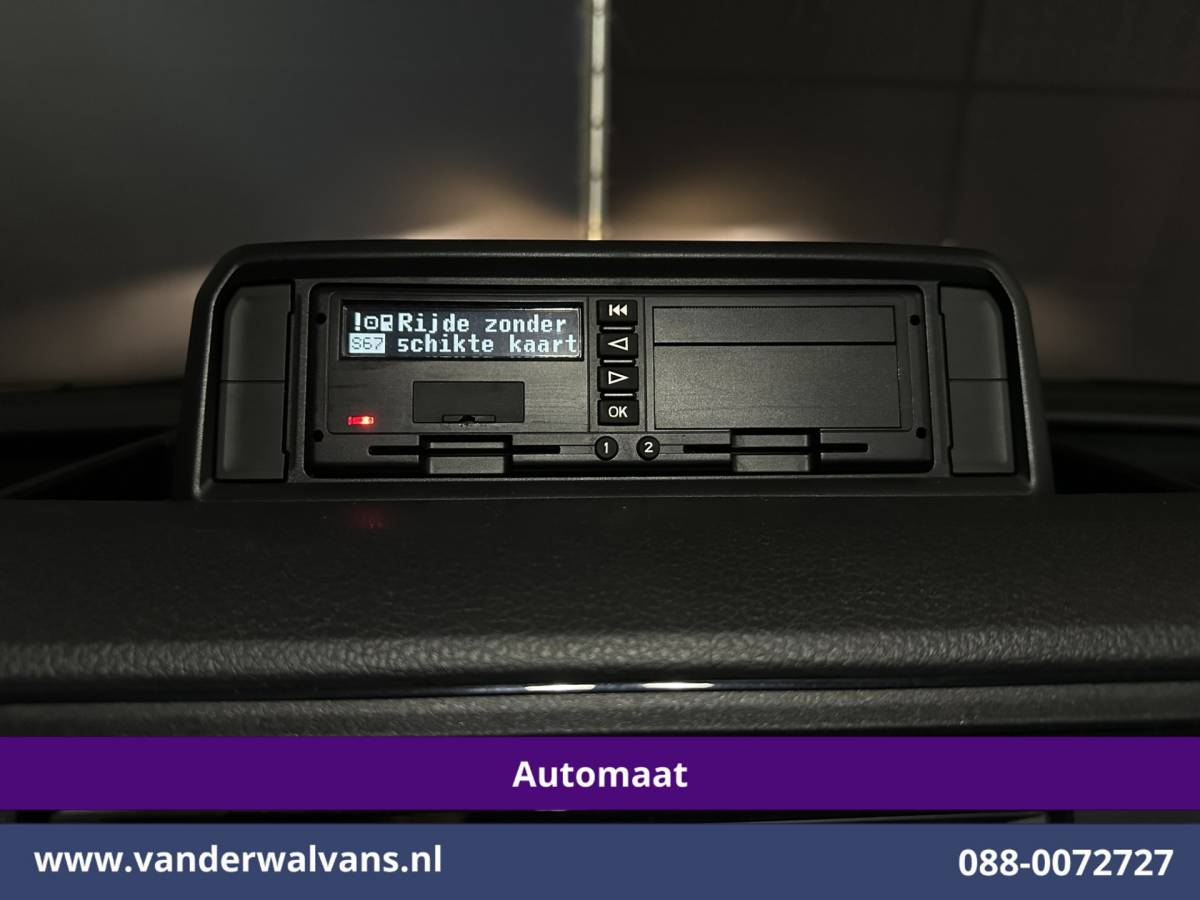 Volkswagen Crafter Volkswagen Crafter 2.0 TDI 141pk Automaat L3H3 L2H2 Euro6 Airco | Camera | Apple Carplay | 3000kg Trekhaak | Adaptieve Cruisecontrol Android Auto, Chauffeursstoel, Parkeersensoren, Stoelverwarming, Tachograaf