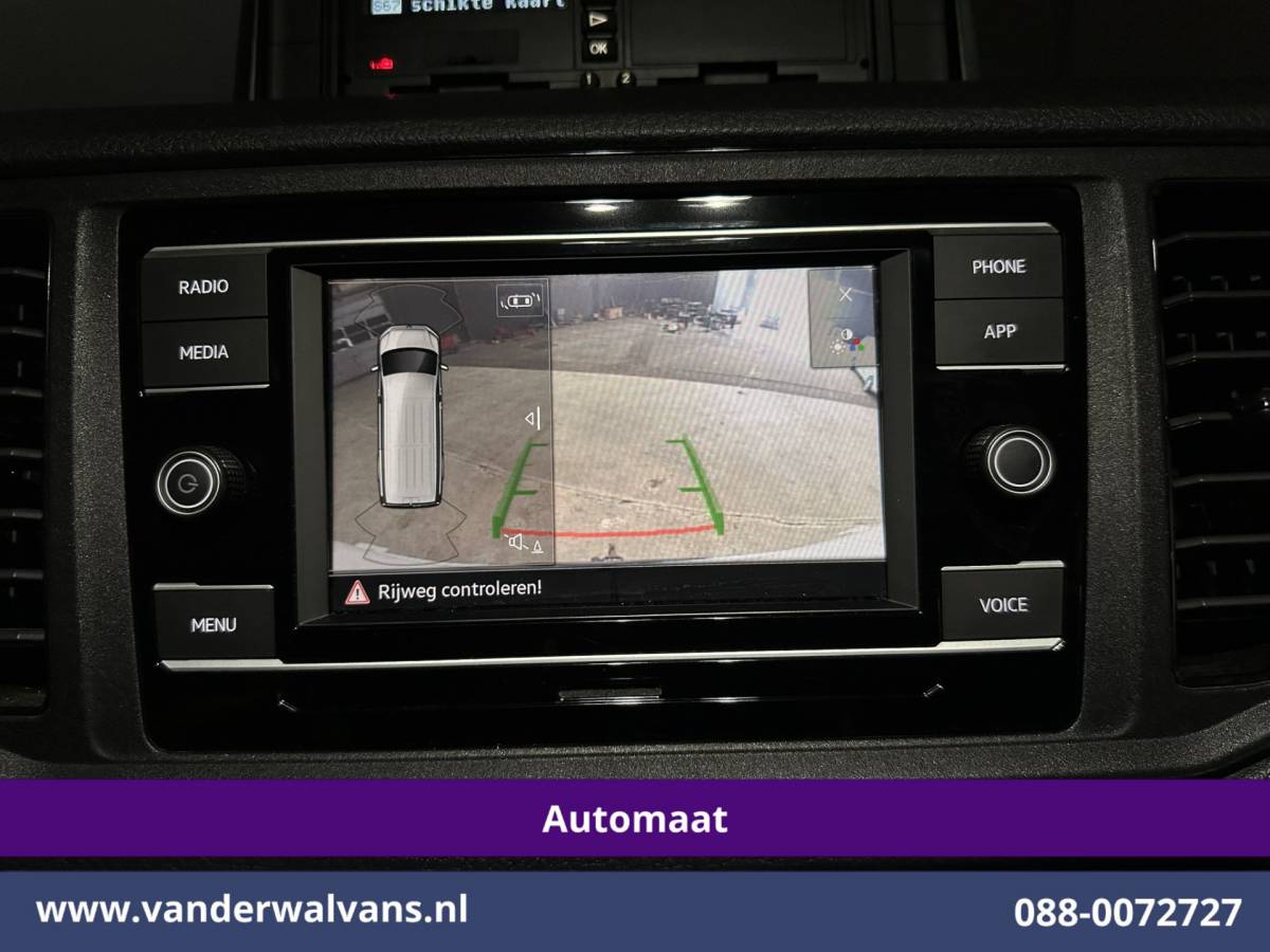 Volkswagen Crafter Volkswagen Crafter 2.0 TDI 141pk Automaat L3H3 L2H2 Euro6 Airco | Camera | Apple Carplay | 3000kg Trekhaak | Adaptieve Cruisecontrol Android Auto, Chauffeursstoel, Parkeersensoren, Stoelverwarming, Tachograaf