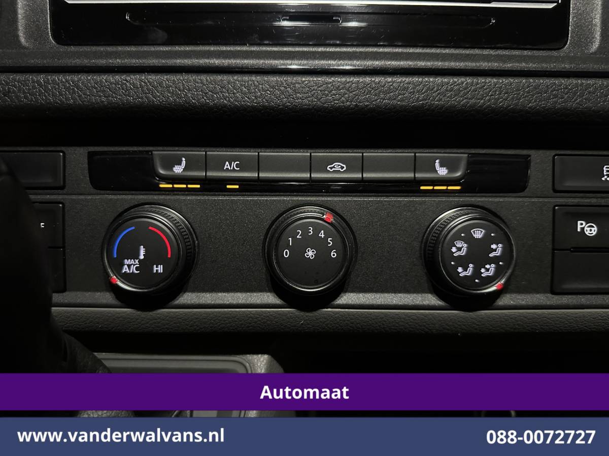 Volkswagen Crafter Volkswagen Crafter 2.0 TDI 141pk Automaat L3H3 L2H2 Euro6 Airco | Camera | Apple Carplay | 3000kg Trekhaak | Adaptieve Cruisecontrol Android Auto, Chauffeursstoel, Parkeersensoren, Stoelverwarming, Tachograaf