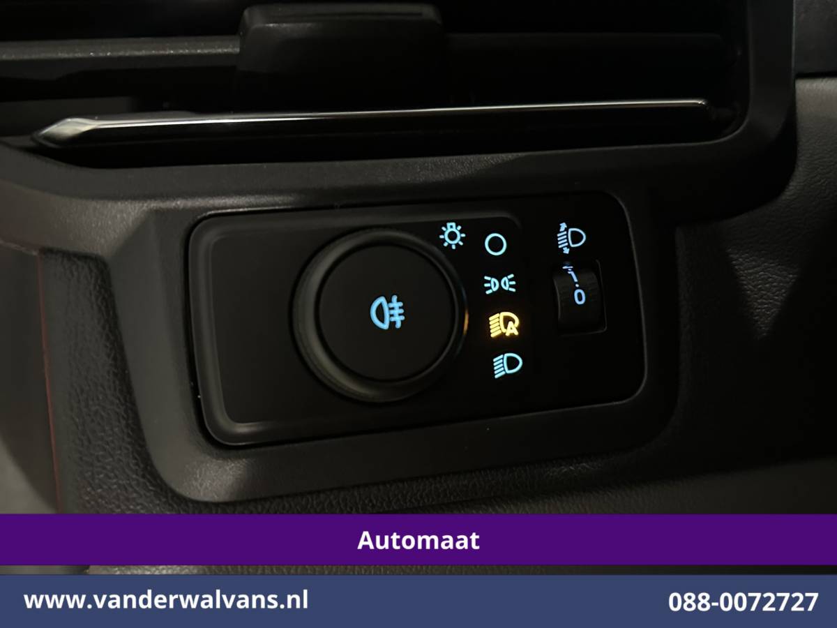 Ford Transit Custom Ford Transit Custom 2.0 TDCI 136pk Automaat L1H1 Euro6 Airco | Camera | Navigatie | LED | LM Velgen | Apple Carplay Android Auto, Stoelverwarming, Verwarmde voorruit, Parkeersensoren, Bijrijdersbank