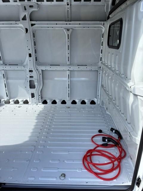 Citroën ë-Jumper Citroen ë-Jumper 3.5t L4H3 Zwaar 110 kWh | Achteruitrijcamera | Elektrische achterruitspiegel | Parkeersensoren | Airco | Navigatie | Lane-keeping | Cruise control