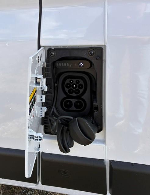 Citroën ë-Jumper Citroen ë-Jumper 3.5t L4H3 Zwaar 110 kWh | Achteruitrijcamera | Elektrische achterruitspiegel | Parkeersensoren | Airco | Navigatie | Lane-keeping | Cruise control