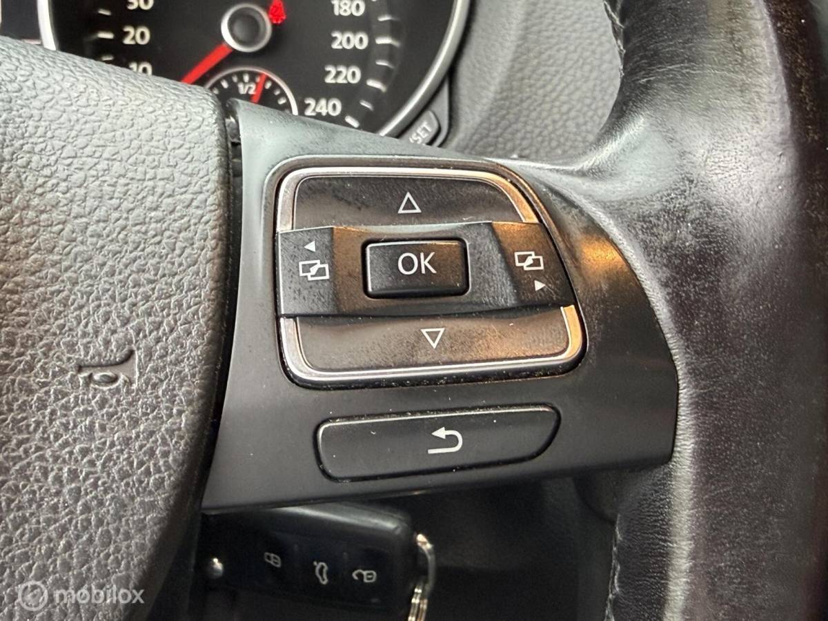 Volkswagen Golf Volkswagen Golf 1.4 TSI Highline GTI Led Xenon BT Audio Cruise Navi