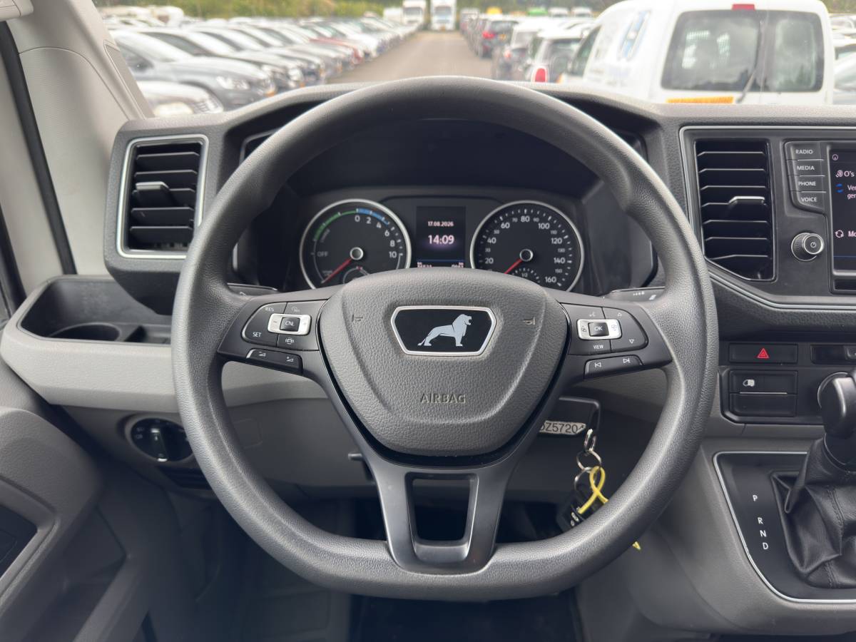 MAN eTGE Man eTGE Basis 36 kWh L3 H3 (2-Fase) {Soh-88%} Aut. *HEATPUMP | NAVI-FULLMAP | AIRCO | CRUISE | 3-PERS | CAMERA | HEATED-ERGO-SEATS | PDC | DAB | WIFI | FULL-LED | CCS-FASTLOADER*