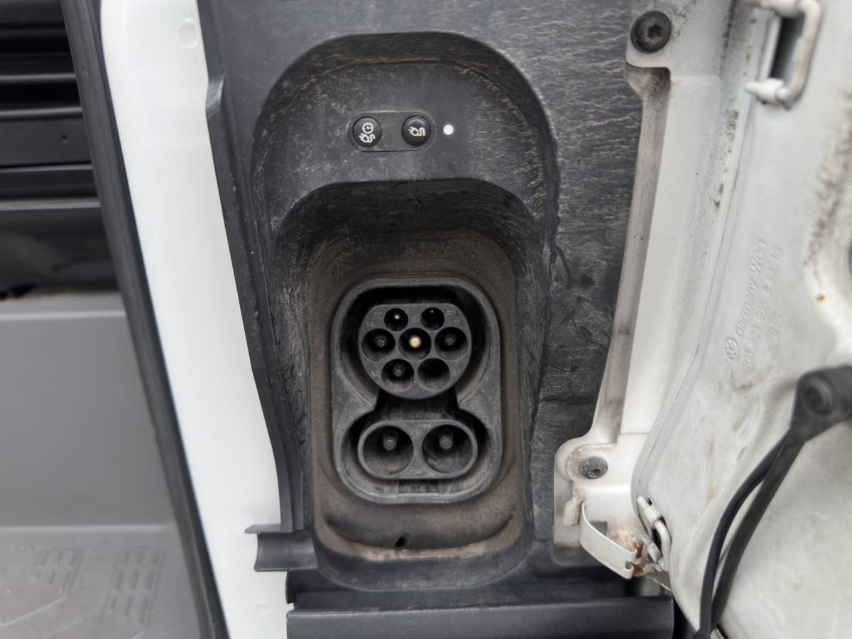 MAN eTGE Man eTGE Basis 36 kWh L3 H3 (2-Fase) {Soh-88%} Aut. *HEATPUMP | NAVI-FULLMAP | AIRCO | CRUISE | 3-PERS | CAMERA | HEATED-ERGO-SEATS | PDC | DAB | WIFI | FULL-LED | CCS-FASTLOADER*