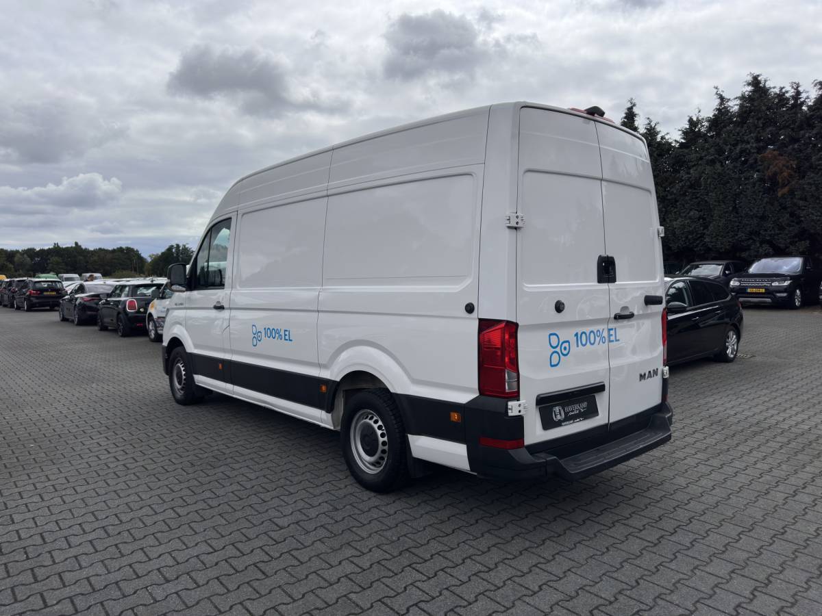 MAN eTGE Man eTGE Basis 36 kWh L3 H3 (2-Fase) {Soh-88%} Aut. *HEATPUMP | NAVI-FULLMAP | AIRCO | CRUISE | 3-PERS | CAMERA | HEATED-ERGO-SEATS | PDC | DAB | WIFI | FULL-LED | CCS-FASTLOADER*