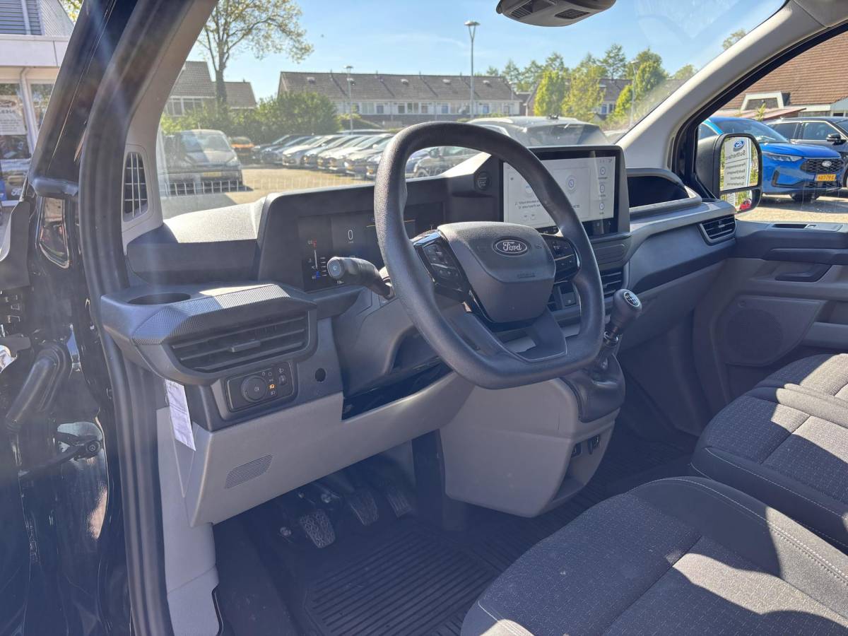 Ford Transit Custom Ford Transit Custom 320 2.0 TDCI L2H1 Trend | SCI | 33.700 KM | Trekhaak | Winterpack | Achteruitrijcamera | Adaptieve Cruise Control |