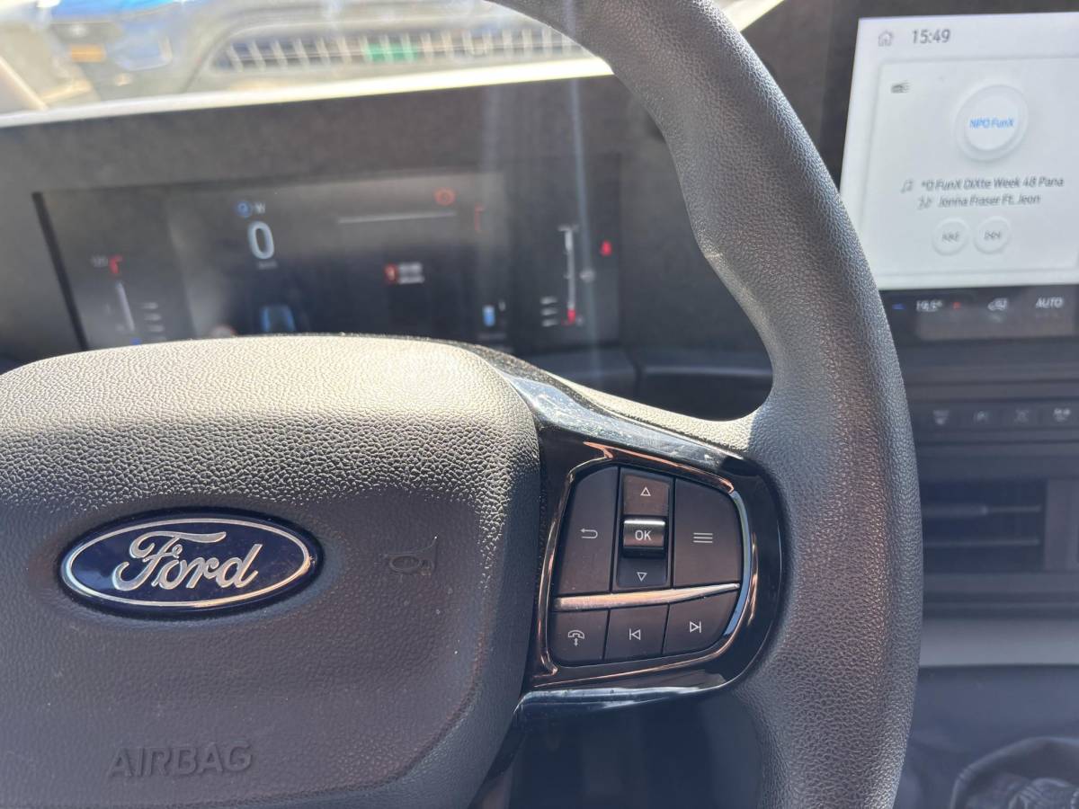 Ford Transit Custom Ford Transit Custom 320 2.0 TDCI L2H1 Trend | SCI | 33.700 KM | Trekhaak | Winterpack | Achteruitrijcamera | Adaptieve Cruise Control |