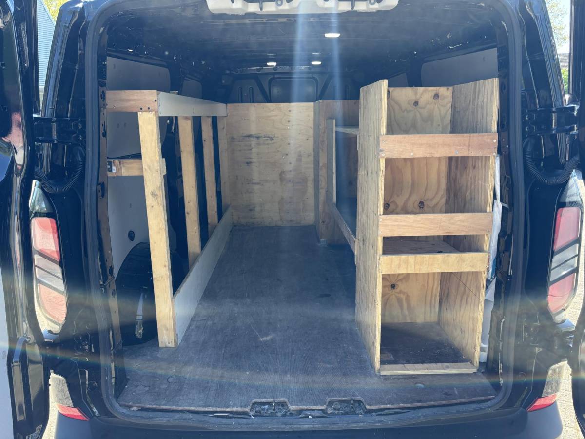 Ford Transit Custom Ford Transit Custom 320 2.0 TDCI L2H1 Trend | SCI | 33.700 KM | Trekhaak | Winterpack | Achteruitrijcamera | Adaptieve Cruise Control |