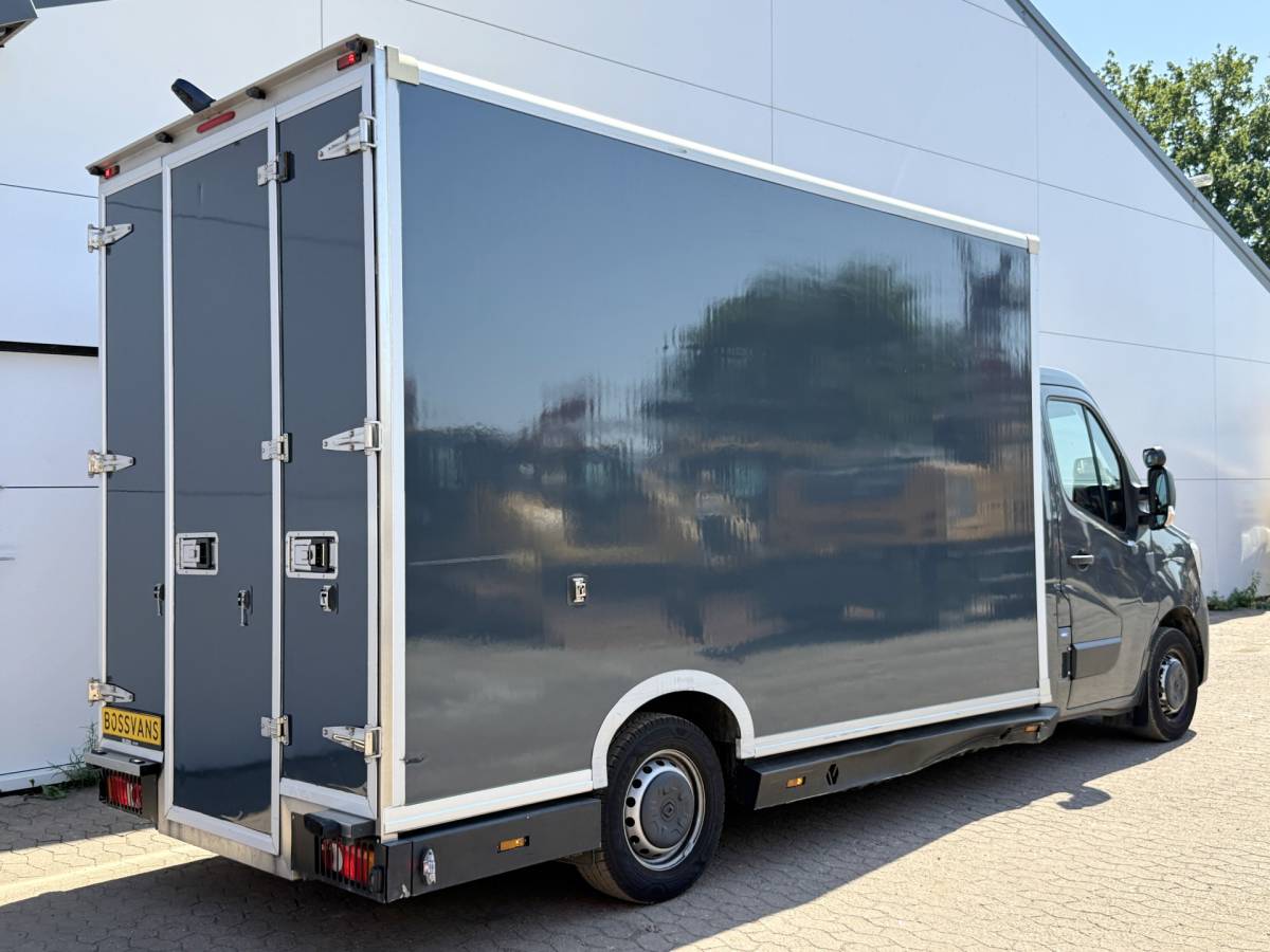 Renault Master Renault Master Plancher T35 2.3 DCI 150PK Lowliner Bakwagen Airco Cruise Control Camera Foodtruck Meubelbak Paardenwagen