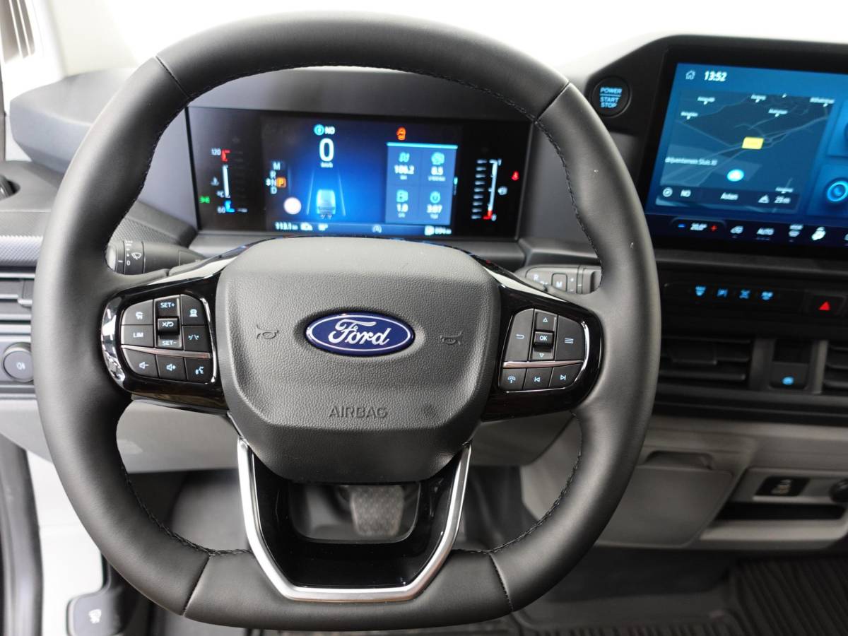 Ford Transit Custom Ford Transit Custom 300 2.0 TDCI L2H1 Trend NIEUW MODEL Automaat | Navigatie | Airco | Cruise control | Parkeer sensoren | Camera | Trekhaak