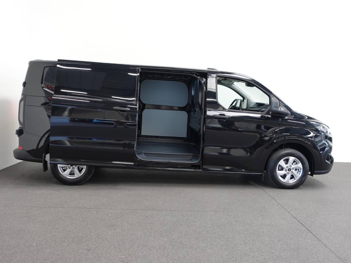 Ford Transit Custom Ford Transit Custom 300 2.0 TDCI L2H1 Trend NIEUW MODEL Automaat | Navigatie | Airco | Cruise control | Parkeer sensoren | Camera | Trekhaak