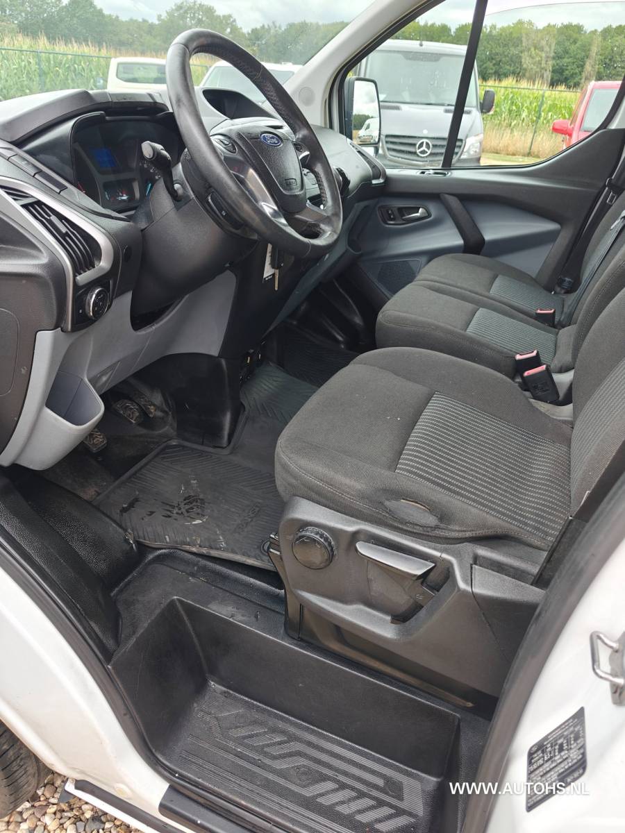 Ford Transit Custom Ford Transit Custom 270 2.2 TDCI L1H1 , 1e Eig. recent €8400 reparatie + onderhoud genoten , complete werkplaats inrichting.