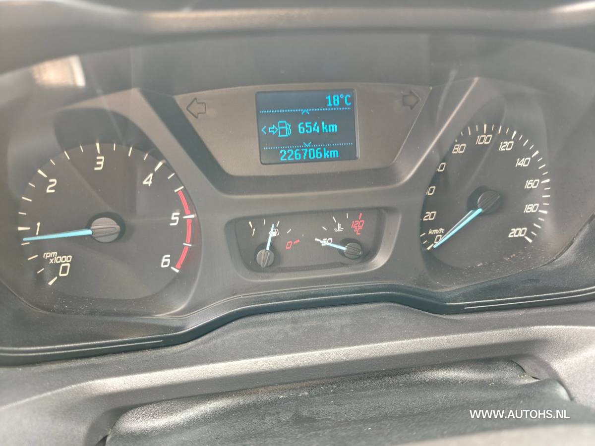 Ford Transit Custom Ford Transit Custom 270 2.2 TDCI L1H1 , 1e Eig. recent €8400 reparatie + onderhoud genoten , complete werkplaats inrichting.