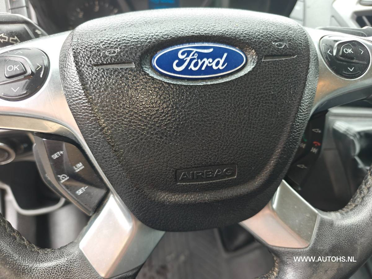 Ford Transit Custom Ford Transit Custom 270 2.2 TDCI L1H1 , 1e Eig. recent €8400 reparatie + onderhoud genoten , complete werkplaats inrichting.