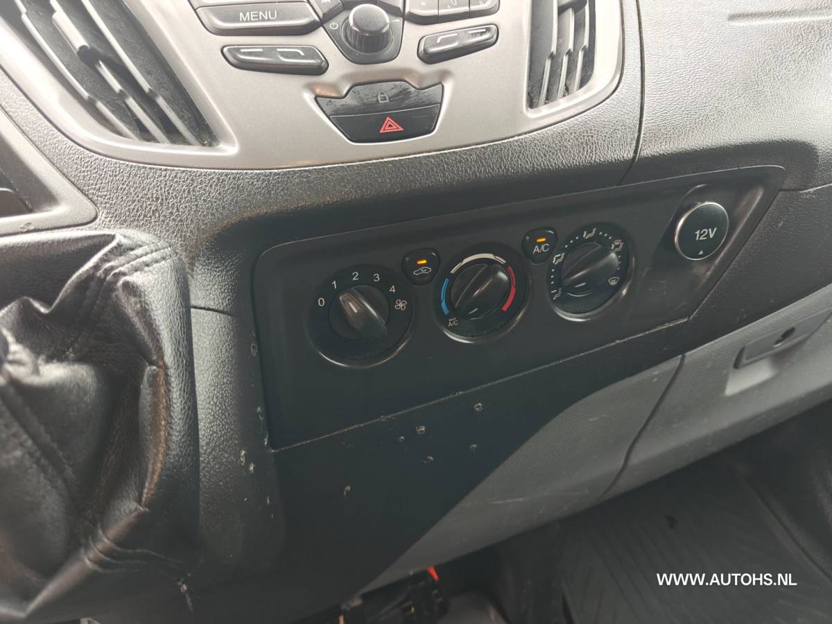 Ford Transit Custom Ford Transit Custom 270 2.2 TDCI L1H1 , 1e Eig. recent €8400 reparatie + onderhoud genoten , complete werkplaats inrichting.