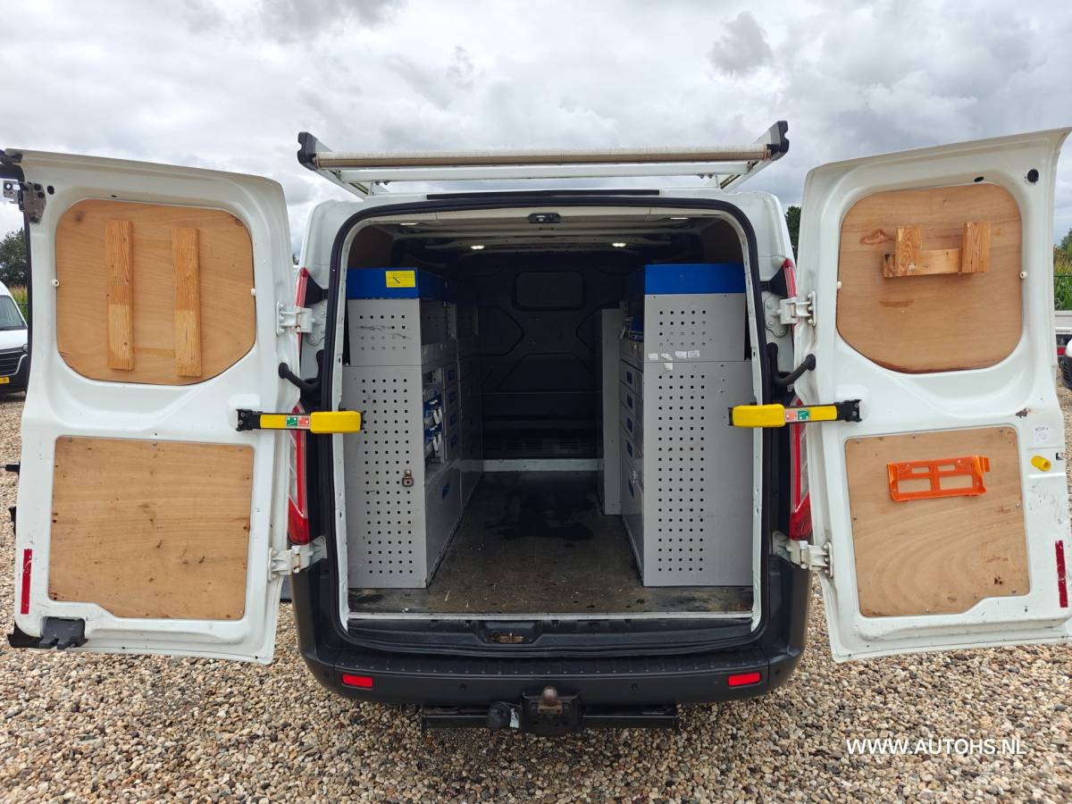 Ford Transit Custom Ford Transit Custom 270 2.2 TDCI L1H1 , 1e Eig. recent €8400 reparatie + onderhoud genoten , complete werkplaats inrichting.