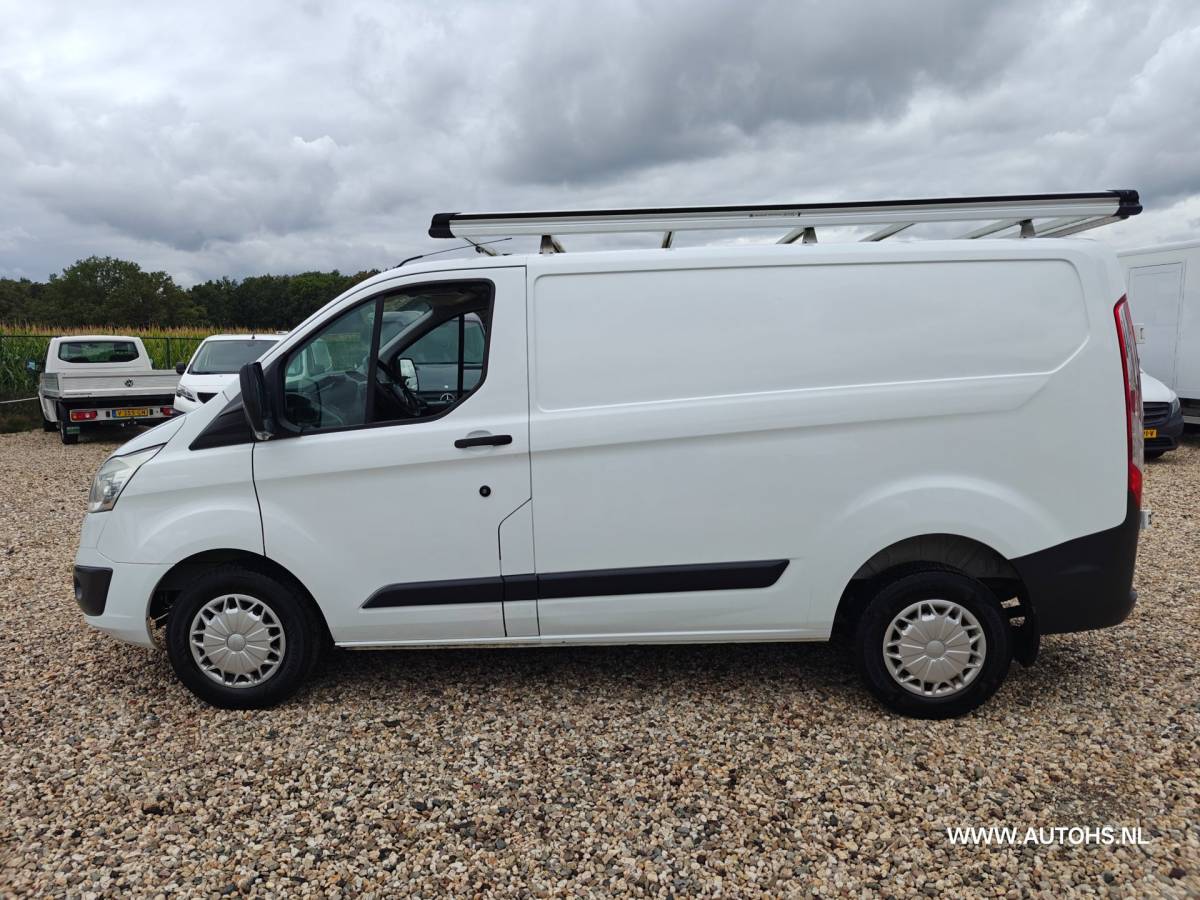 Ford Transit Custom Ford Transit Custom 270 2.2 TDCI L1H1 , 1e Eig. recent €8400 reparatie + onderhoud genoten , complete werkplaats inrichting.