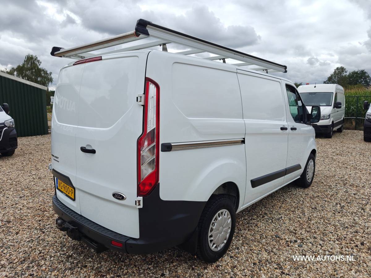 Ford Transit Custom Ford Transit Custom 270 2.2 TDCI L1H1 , 1e Eig. recent €8400 reparatie + onderhoud genoten , complete werkplaats inrichting.