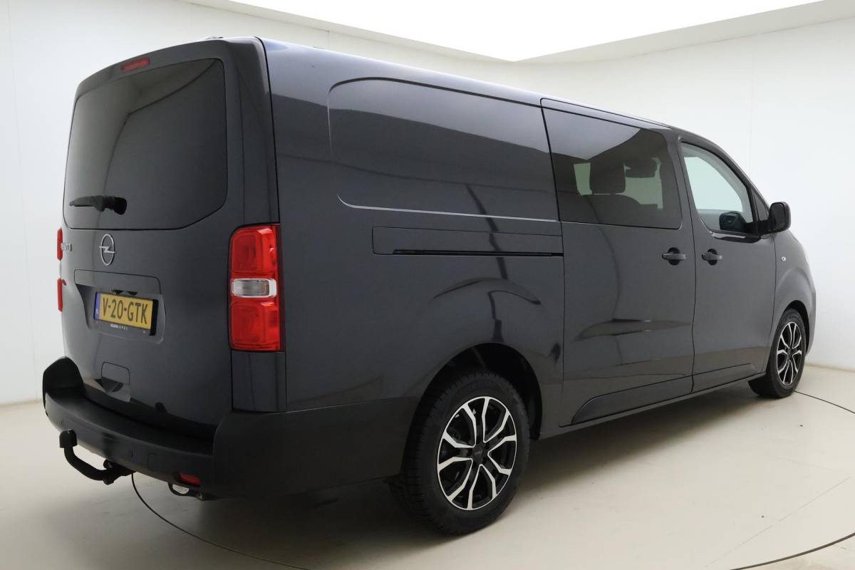 Opel Vivaro Opel Vivaro 2.0 Diesel 180 S&S L3 DC | Dubbele cabine | Dubbele zijschuifdeur | Navigatie | Stoel & Stuurverwarming | Climate control | Laadruimte betimmering | Trekhaak