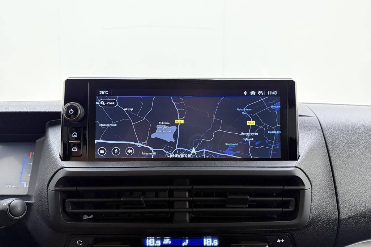 Opel Vivaro Opel Vivaro 2.0 Diesel 180 S&S L3 DC | Dubbele cabine | Dubbele zijschuifdeur | Navigatie | Stoel & Stuurverwarming | Climate control | Laadruimte betimmering | Trekhaak