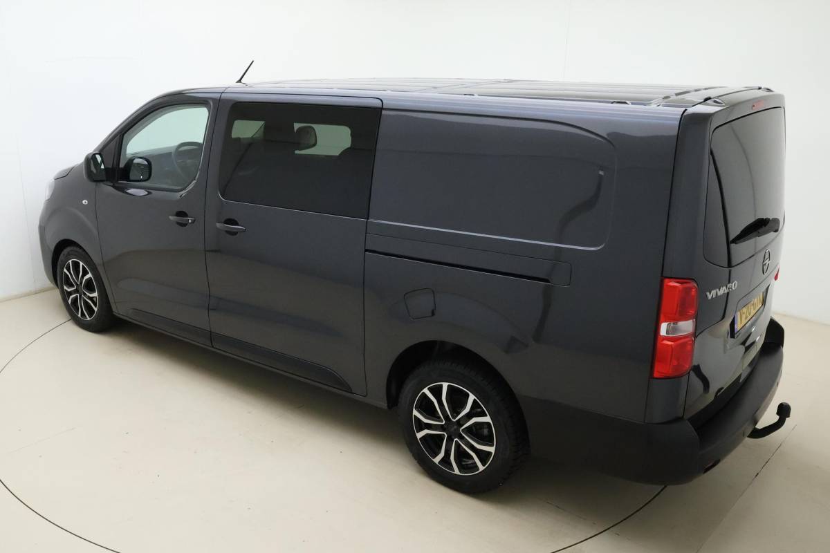 Opel Vivaro Opel Vivaro 2.0 Diesel 180 S&S L3 DC | Dubbele cabine | Dubbele zijschuifdeur | Navigatie | Stoel & Stuurverwarming | Climate control | Laadruimte betimmering | Trekhaak