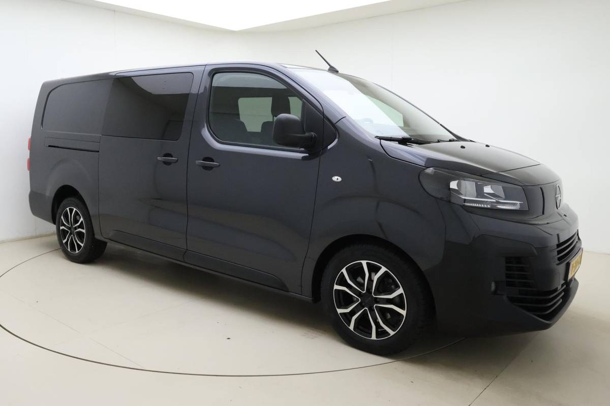 Opel Vivaro Opel Vivaro 2.0 Diesel 180 S&S L3 DC | Dubbele cabine | Dubbele zijschuifdeur | Navigatie | Stoel & Stuurverwarming | Climate control | Laadruimte betimmering | Trekhaak