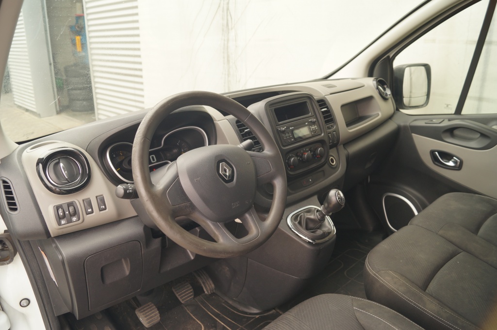 Renault Trafic Renault Trafic 1.6 dCi Comfort Energy L2H1 PDC-BLUETOOTH-USB-AIRCO