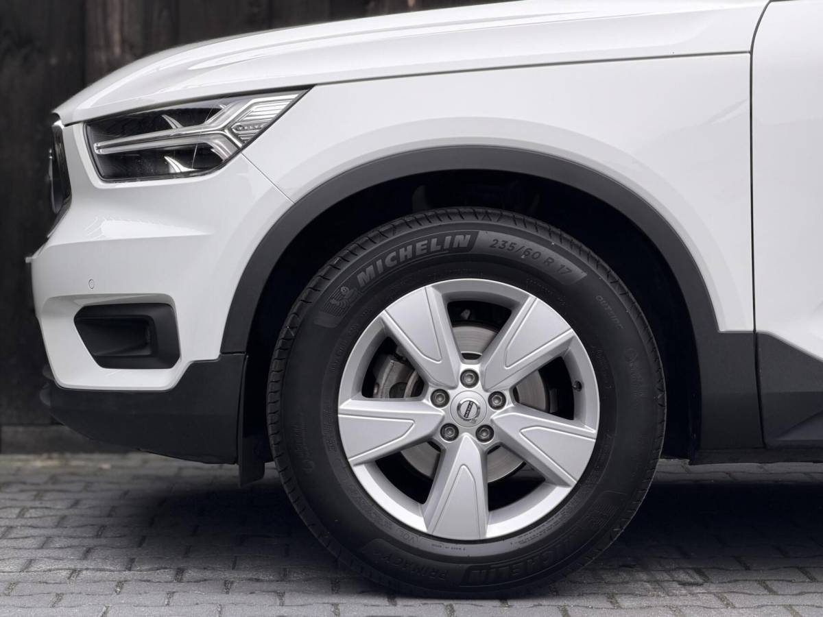 Volvo XC40 Volvo XC40 1.5 T3 Momentum Pro| Elek trekhaak| Camera| 163PK