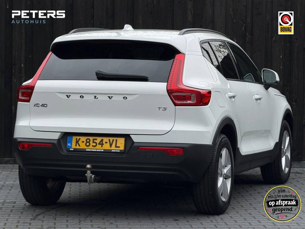 Volvo XC40 Volvo XC40 1.5 T3 Momentum Pro| Elek trekhaak| Camera| 163PK