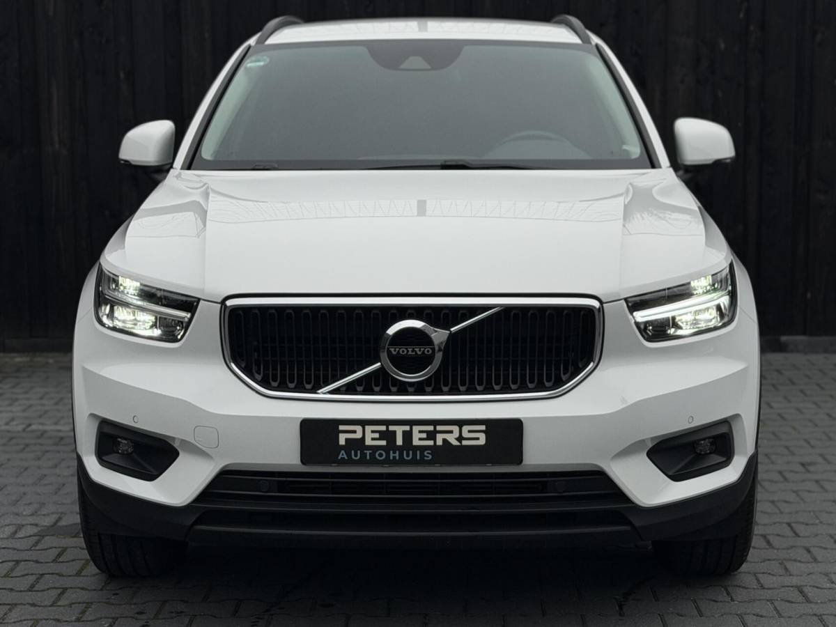 Volvo XC40 Volvo XC40 1.5 T3 Momentum Pro| Elek trekhaak| Camera| 163PK