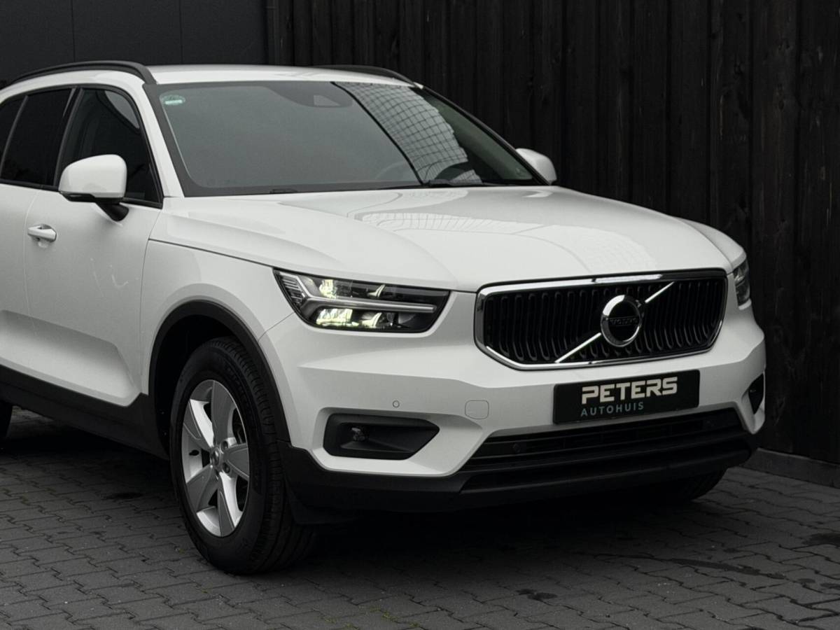 Volvo XC40 Volvo XC40 1.5 T3 Momentum Pro| Elek trekhaak| Camera| 163PK