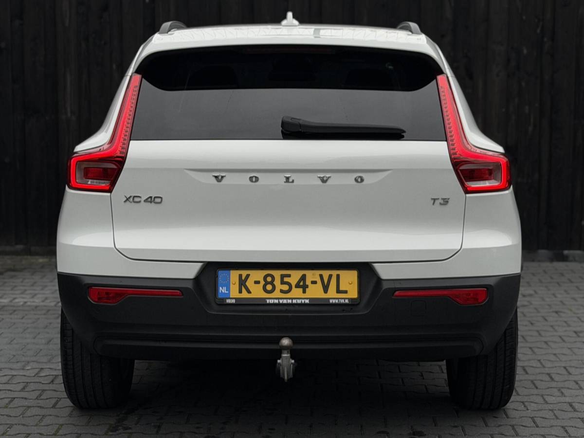 Volvo XC40 Volvo XC40 1.5 T3 Momentum Pro| Elek trekhaak| Camera| 163PK