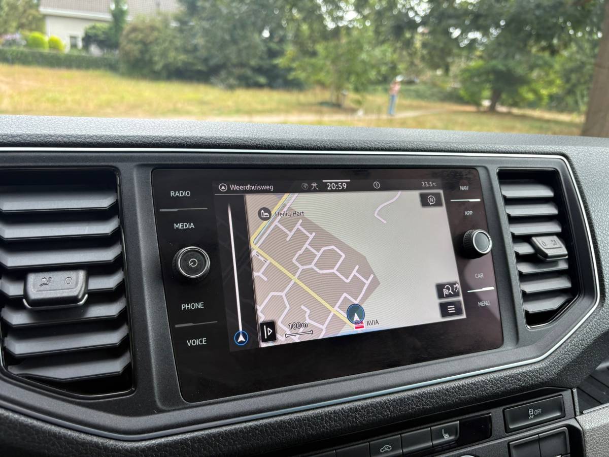 Volkswagen Crafter Volkswagen Crafter 35 2.0 TDI L3H3 Highline|140PK|Automaat|airco|cruise|apple carplay|achteruitrijcamer|trekhaak 3000KG trek|EURO6