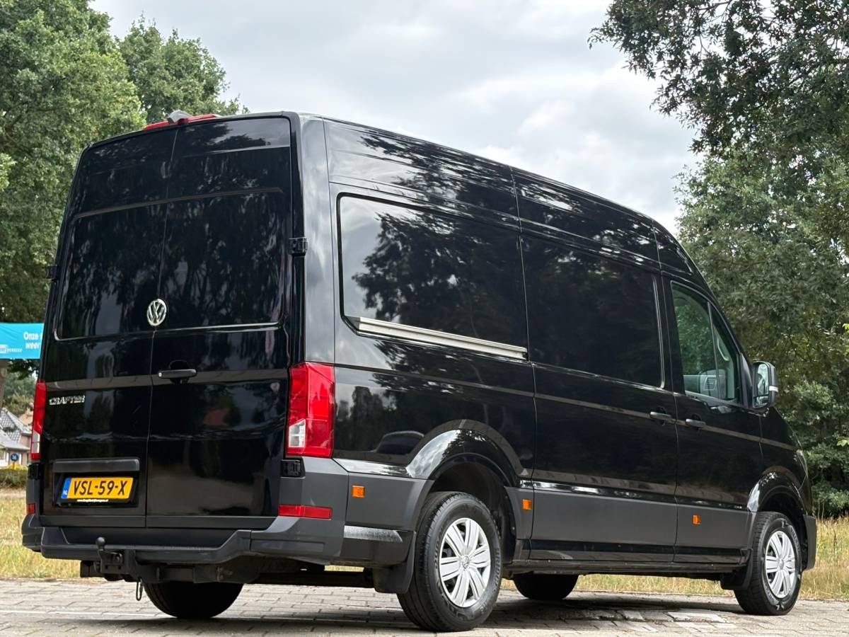 Volkswagen Crafter Volkswagen Crafter 35 2.0 TDI L3H3 Highline|140PK|Automaat|airco|cruise|apple carplay|achteruitrijcamer|trekhaak 3000KG trek|EURO6