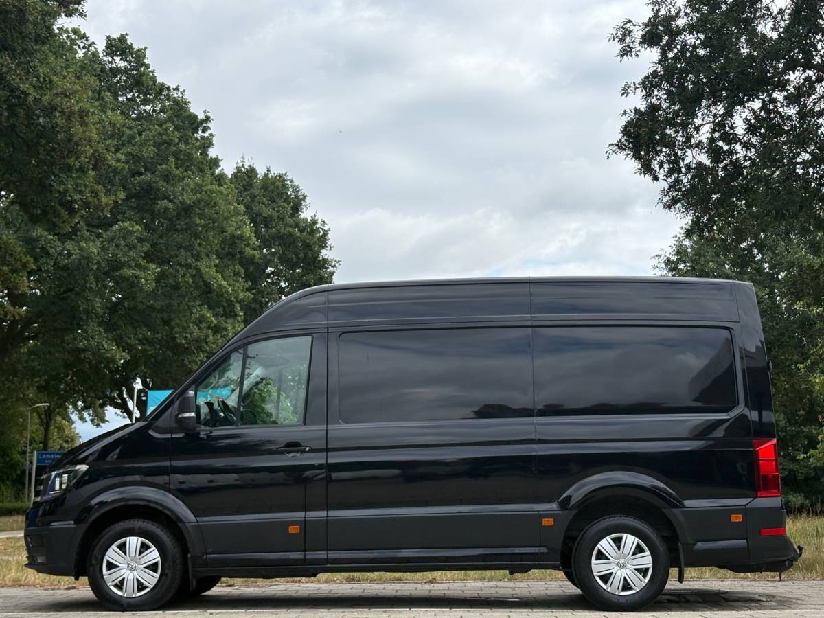 Volkswagen Crafter Volkswagen Crafter 35 2.0 TDI L3H3 Highline|140PK|Automaat|airco|cruise|apple carplay|achteruitrijcamer|trekhaak 3000KG trek|EURO6