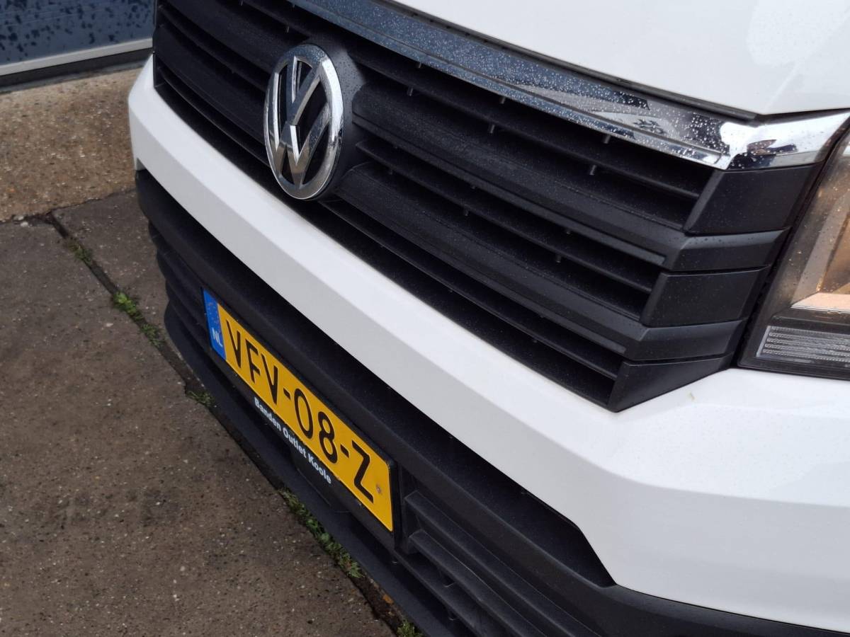 Volkswagen Crafter Volkswagen Crafter 35 2.0 TDI L3H3 EL Highline AIRCO / CRUISE CONTROLE / TREKHAAK / NAVI / CARPLAY
