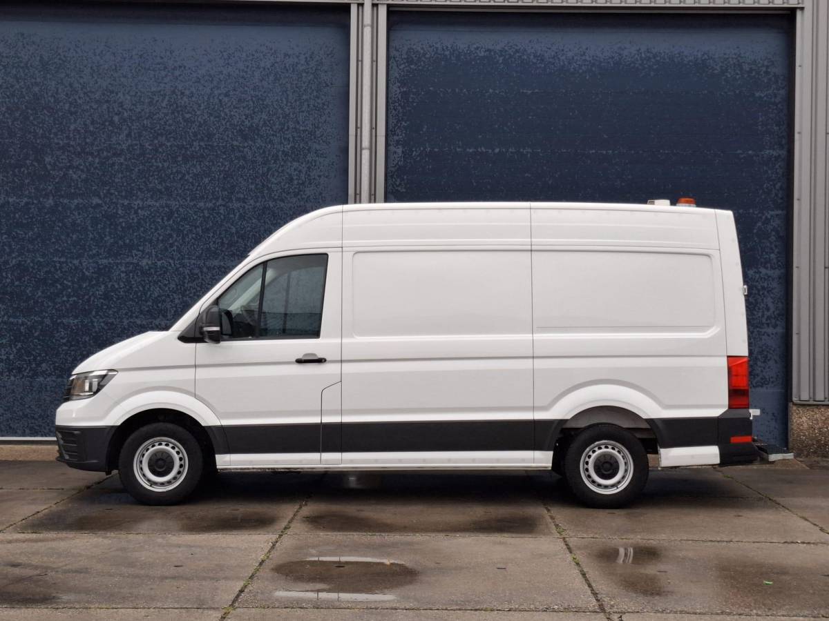 Volkswagen Crafter Volkswagen Crafter 35 2.0 TDI L3H3 EL Highline AIRCO / CRUISE CONTROLE / TREKHAAK / NAVI / CARPLAY
