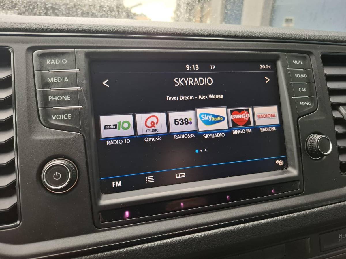 Volkswagen Crafter Volkswagen Crafter 35 2.0 TDI L3H3 EL Highline AIRCO / CRUISE CONTROLE / TREKHAAK / NAVI / CARPLAY