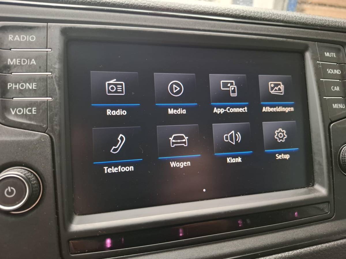 Volkswagen Crafter Volkswagen Crafter 35 2.0 TDI L3H3 EL Highline AIRCO / CRUISE CONTROLE / TREKHAAK / NAVI / CARPLAY